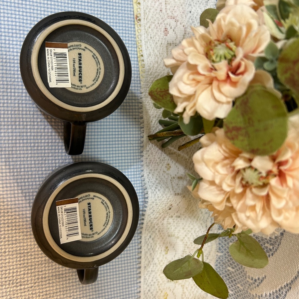 2 Starbucks 2013 10 oz. Coffee/Tea Mug Bronze Brown